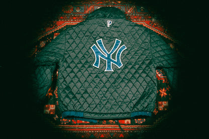 Pro Player New York Yankees Reversible Puffer Jacket – Men’s L