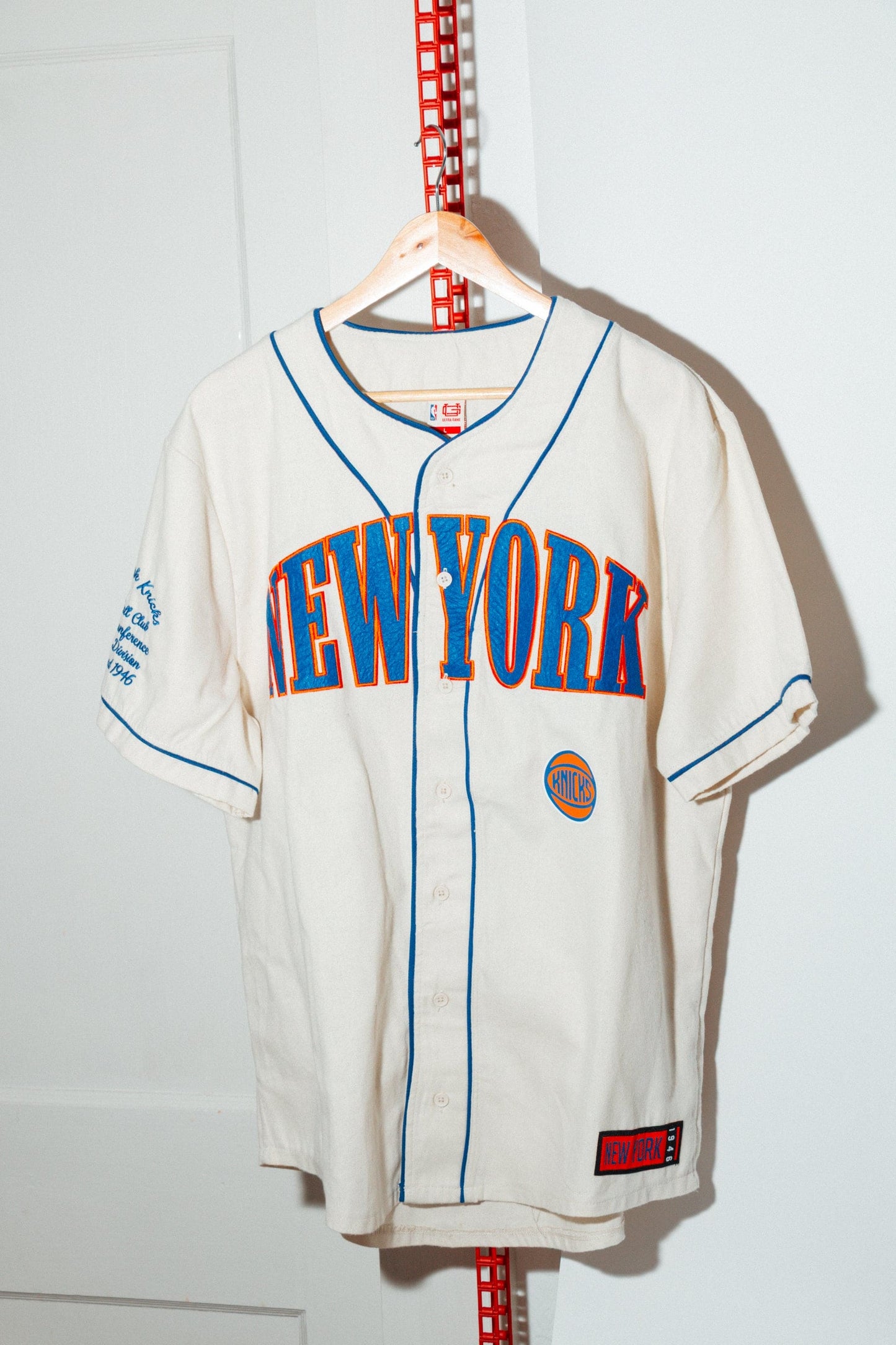 Knicks Baseball Jersey (Vintage NBA Licensed) L